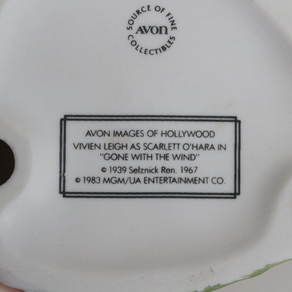 Scarlett O’Hara and Rhett Butler from GONE WITH THE WIND figurines - Picture 11 of 14